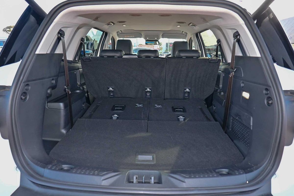 2025 Ford Everest Trend 2.0L