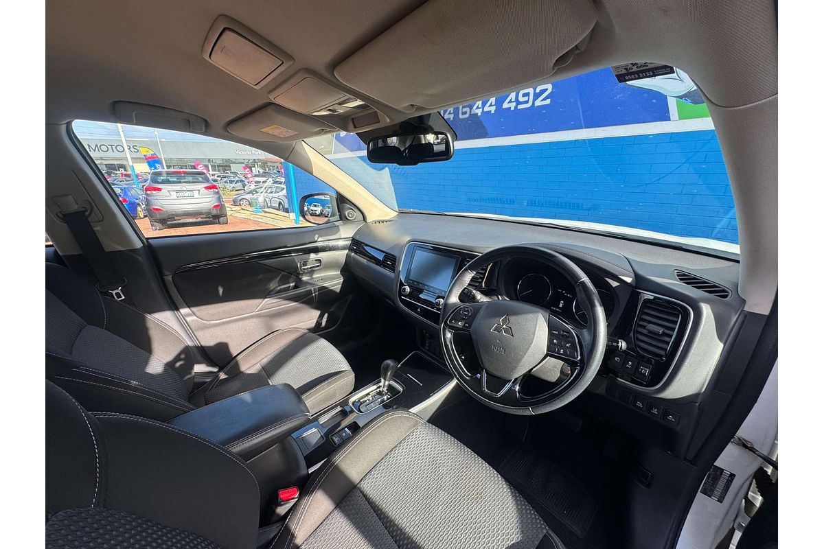 2020 Mitsubishi Outlander ES ZL