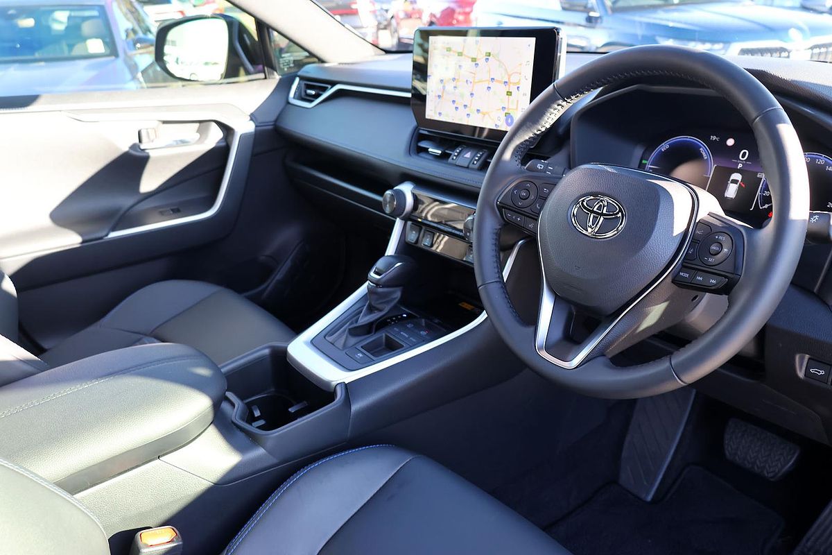 2024 Toyota RAV4 XSE AXAH52R
