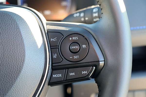 2024 Toyota RAV4 XSE AXAH52R