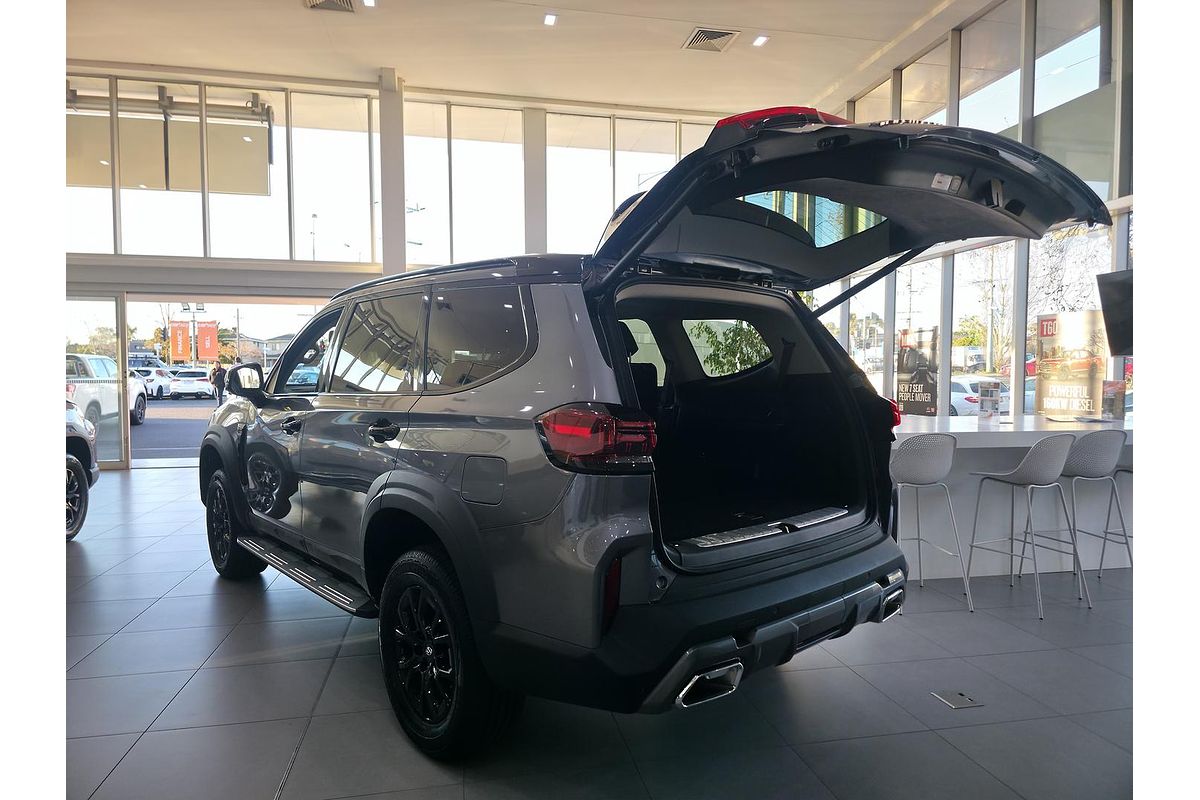 2025 LDV D90 Executive SV9A