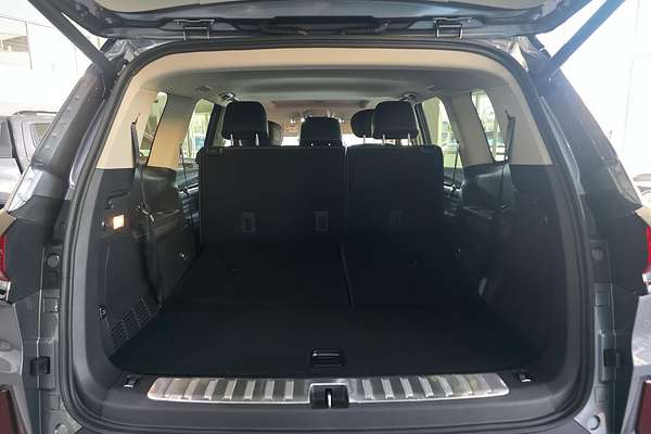 2025 LDV D90 Executive SV9A