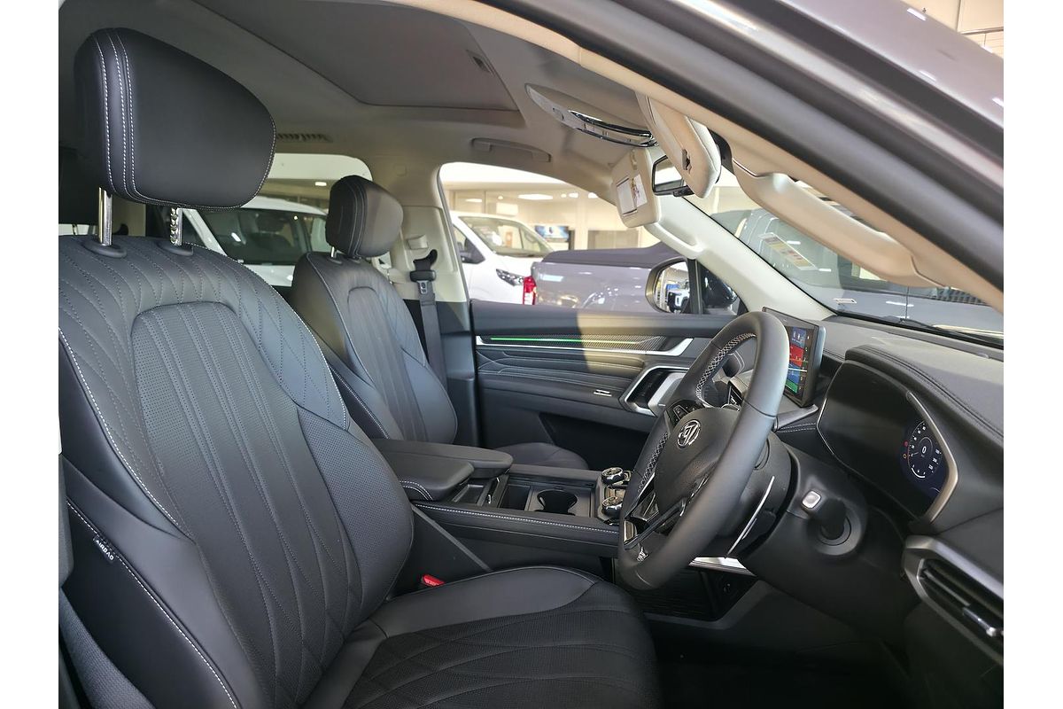 2025 LDV D90 Executive SV9A