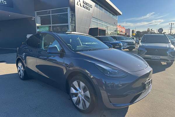 2023 Tesla Model Y Rear-Wheel Drive