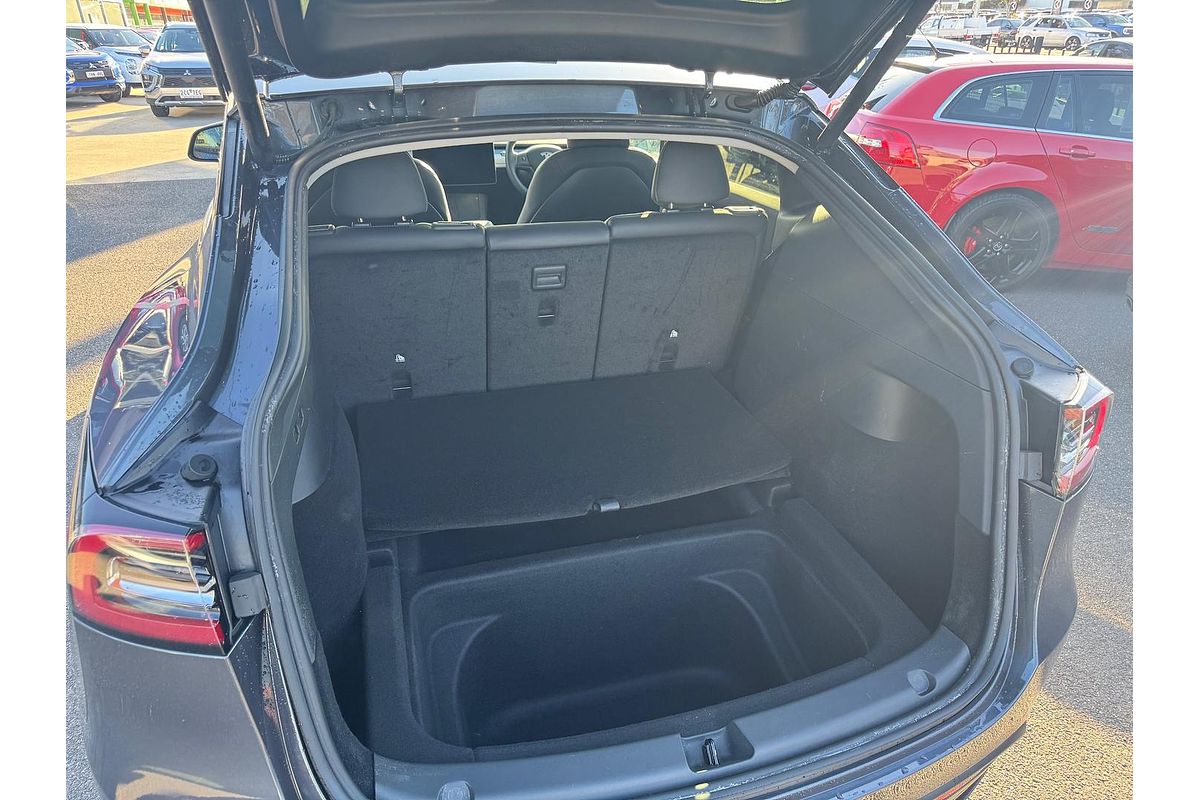 2023 Tesla Model Y Rear-Wheel Drive