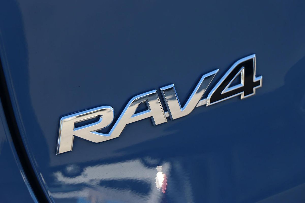 2024 Toyota RAV4 XSE AXAH52R