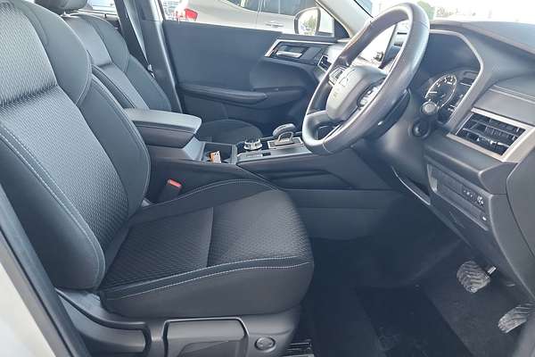 2023 Mitsubishi Outlander ES ZM