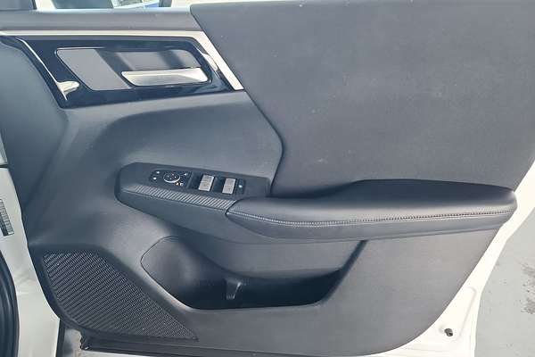 2023 Mitsubishi Outlander ES ZM