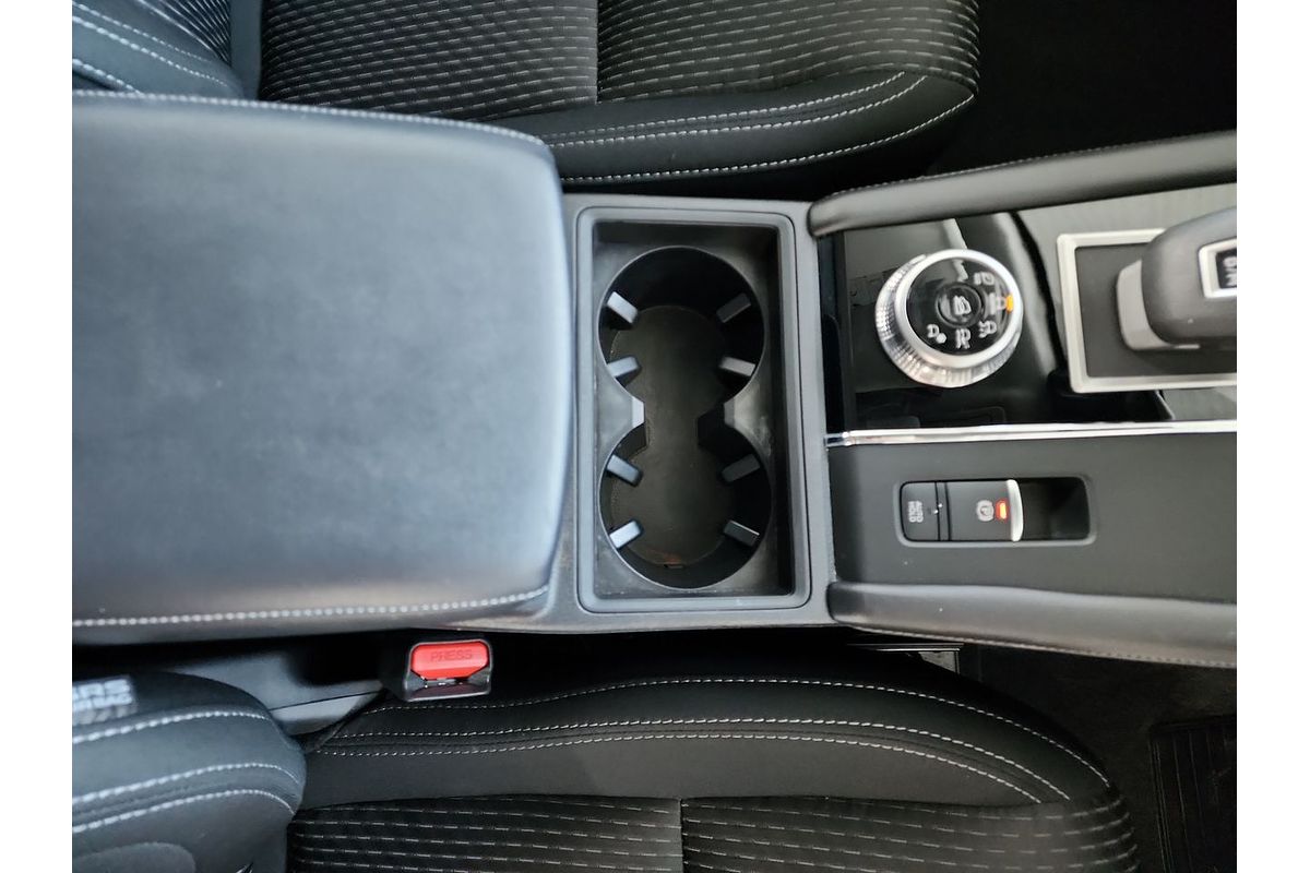 2023 Mitsubishi Outlander ES ZM