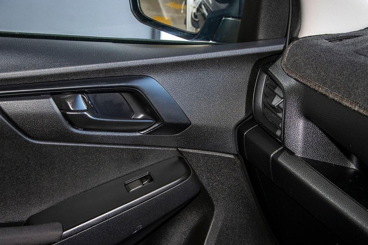 2022 Isuzu D-MAX SX High Ride Rear Wheel Drive