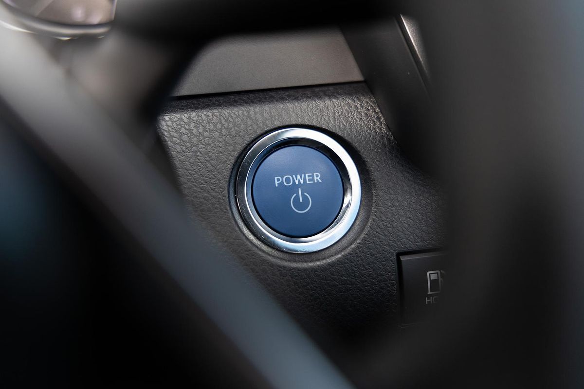 2019 Toyota Camry Ascent AXVH71R