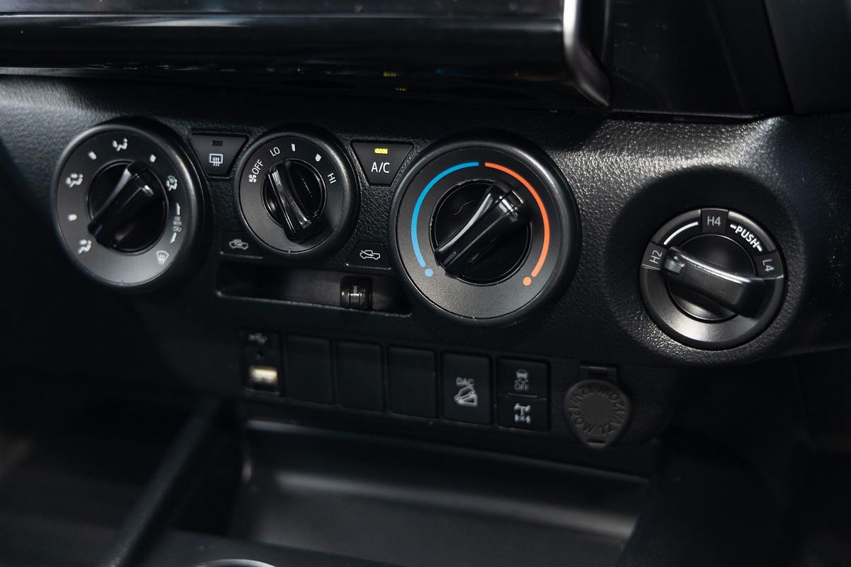 2022 Toyota Hilux SR GUN126R 4X4