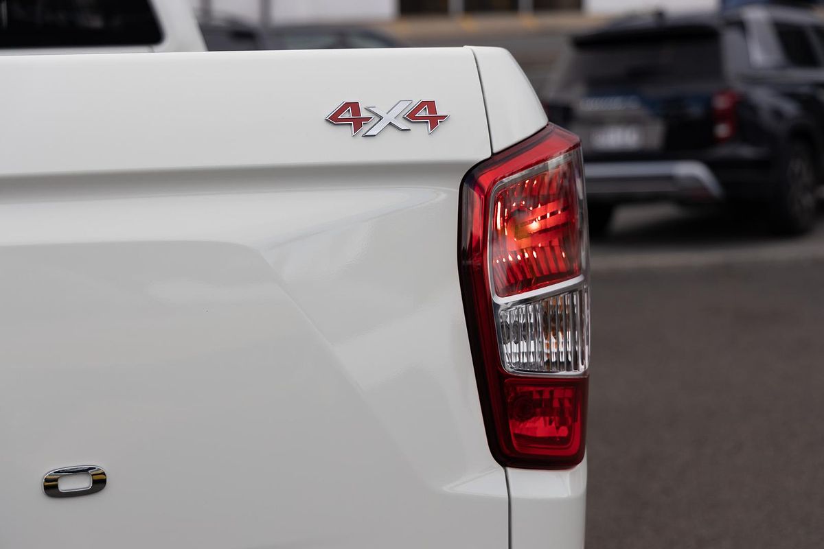 2025 KGM SsangYong Musso ELX Q261 4X4