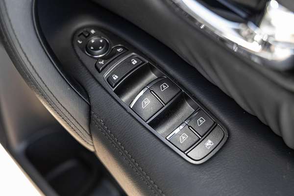 2024 Nissan Patrol Ti-L Y62