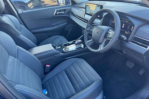 2025 Mitsubishi Outlander Aspire ZM