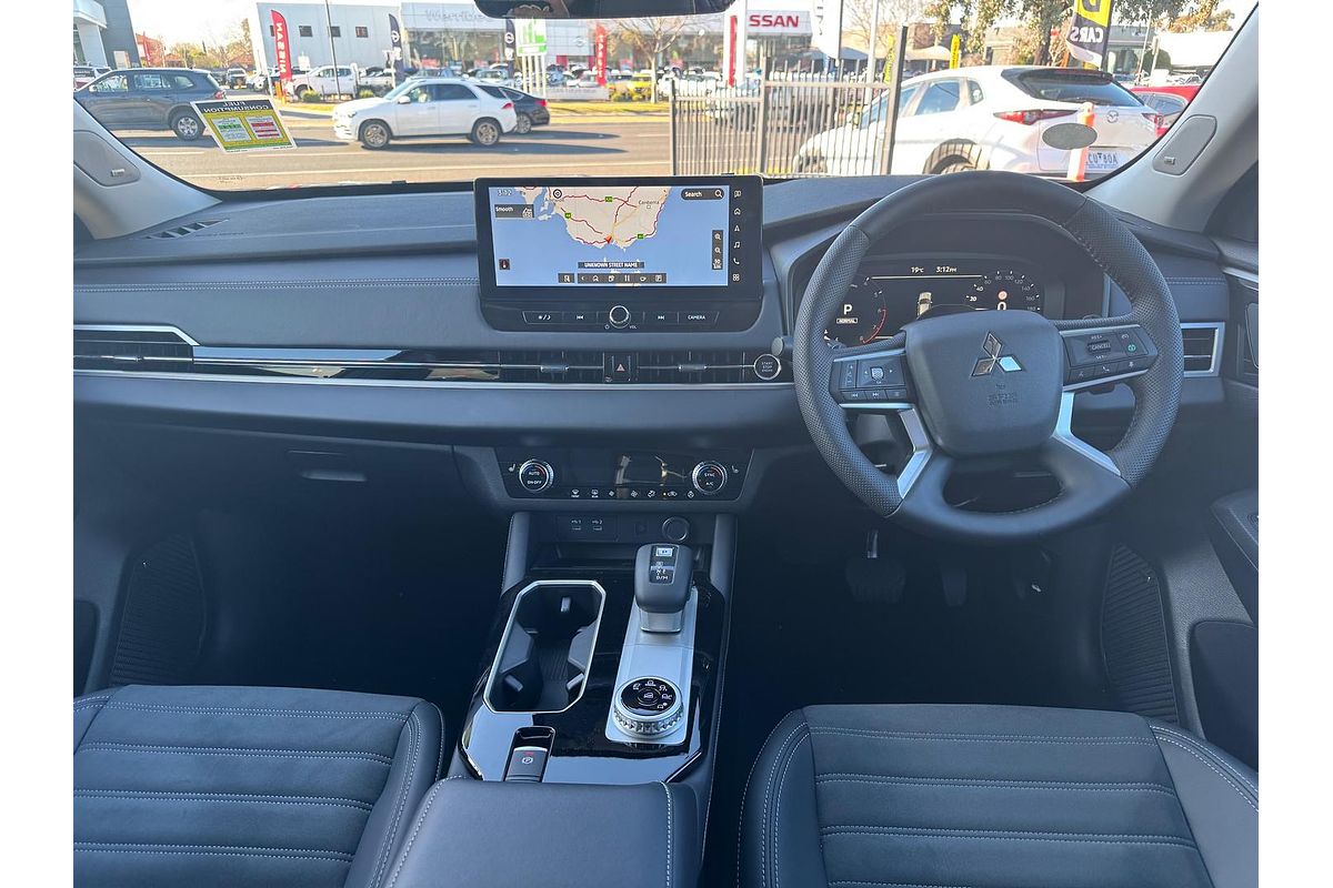 2025 Mitsubishi Outlander Aspire ZM