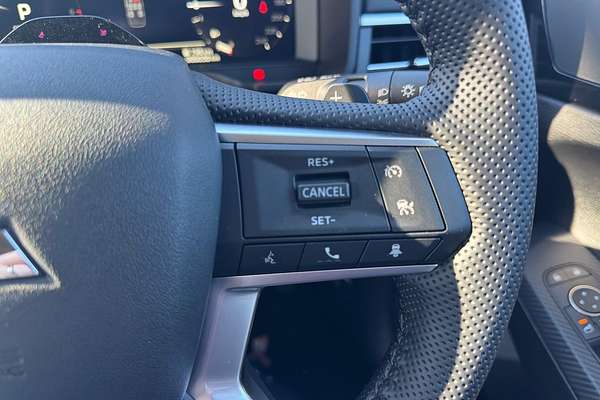 2025 Mitsubishi Outlander LS ZM