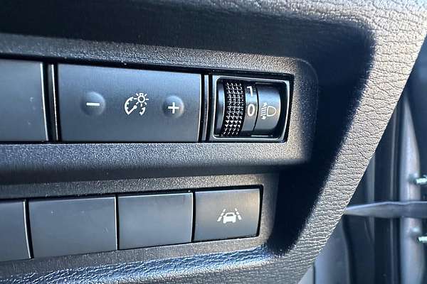 2023 Mitsubishi Outlander ES ZM