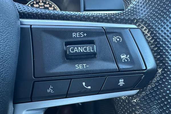 2023 Mitsubishi Outlander ES ZM