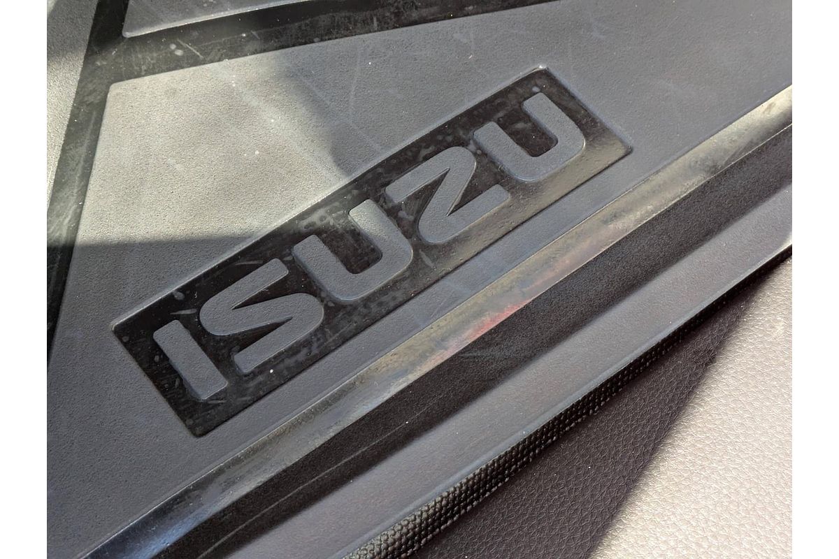 2025 Isuzu D-MAX X-RIDER 4X4
