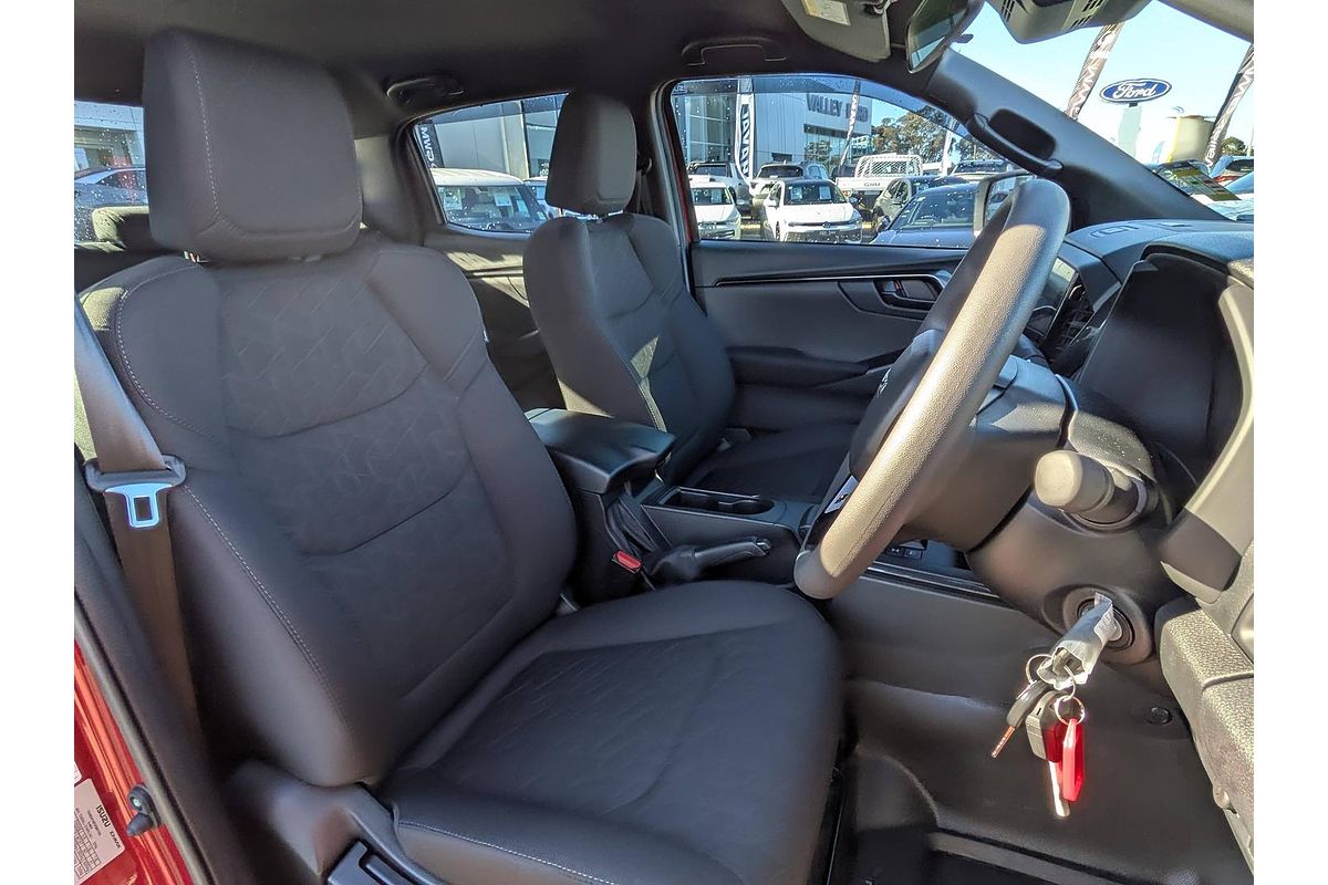 2025 Isuzu D-MAX X-RIDER 4X4