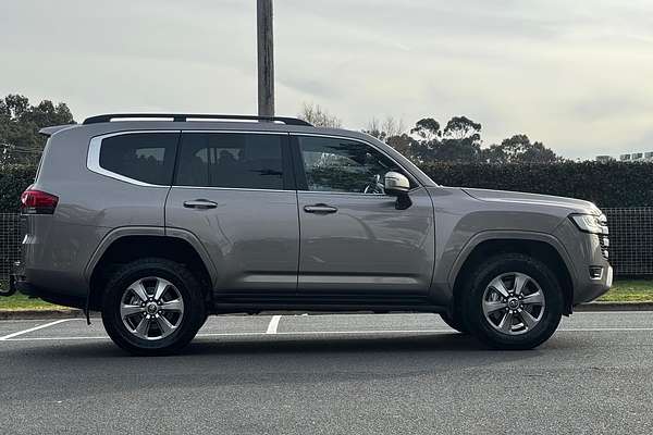 2022 Toyota Landcruiser VX FJA300R
