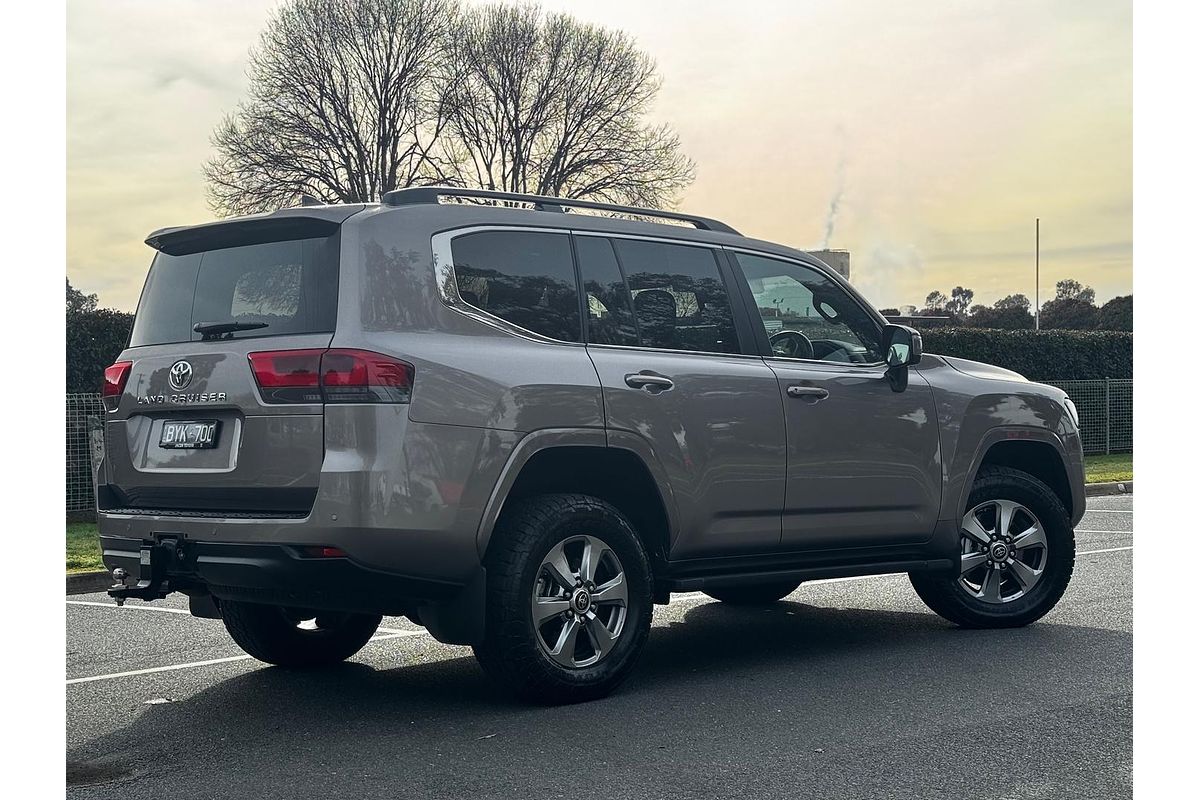 2022 Toyota Landcruiser VX FJA300R