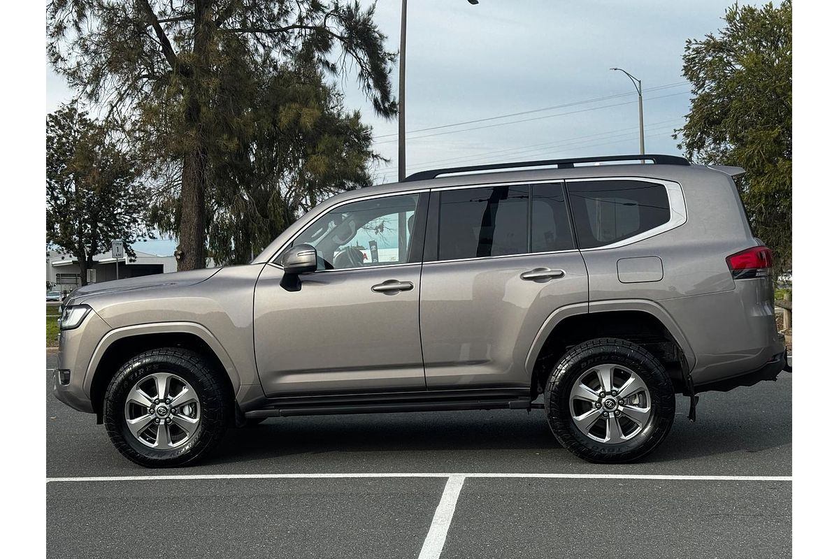 2022 Toyota Landcruiser VX FJA300R