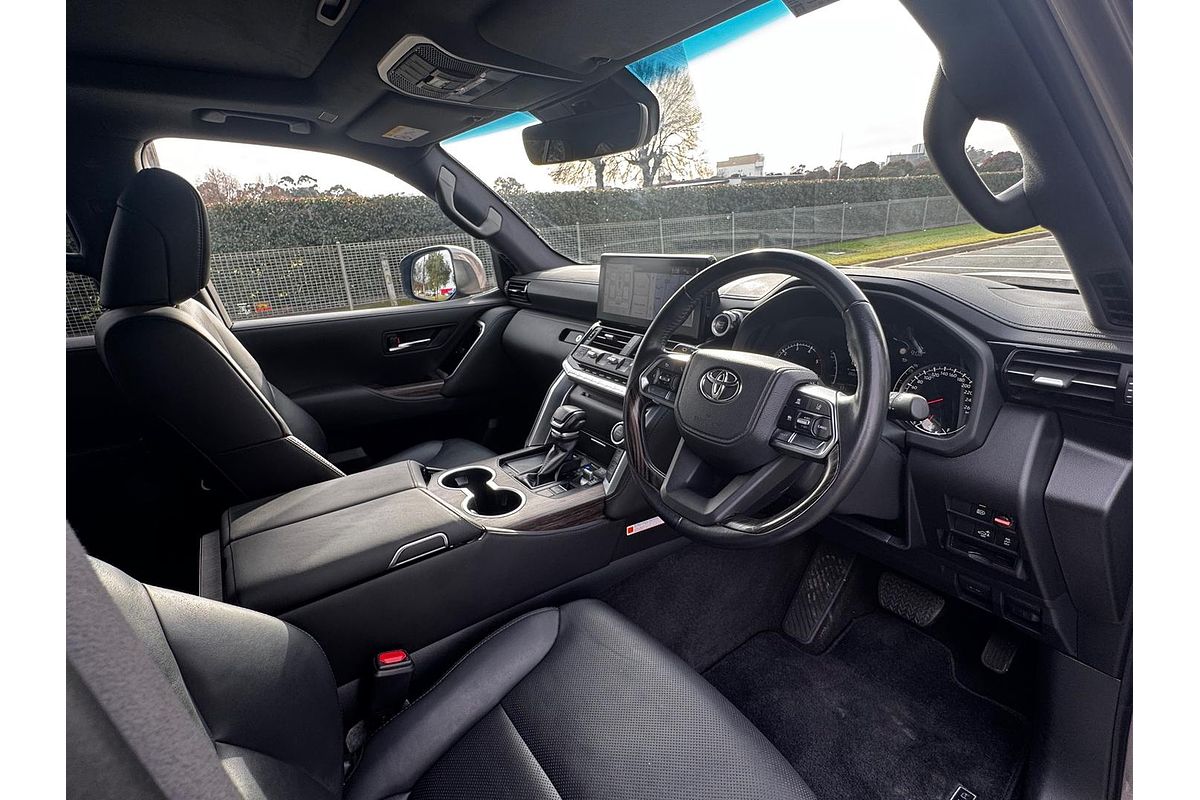2022 Toyota Landcruiser VX FJA300R