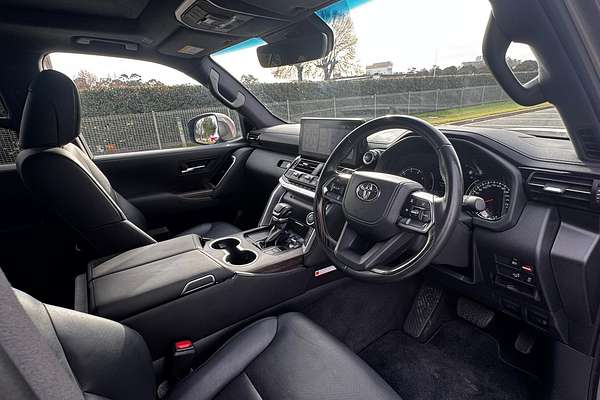 2022 Toyota Landcruiser VX FJA300R