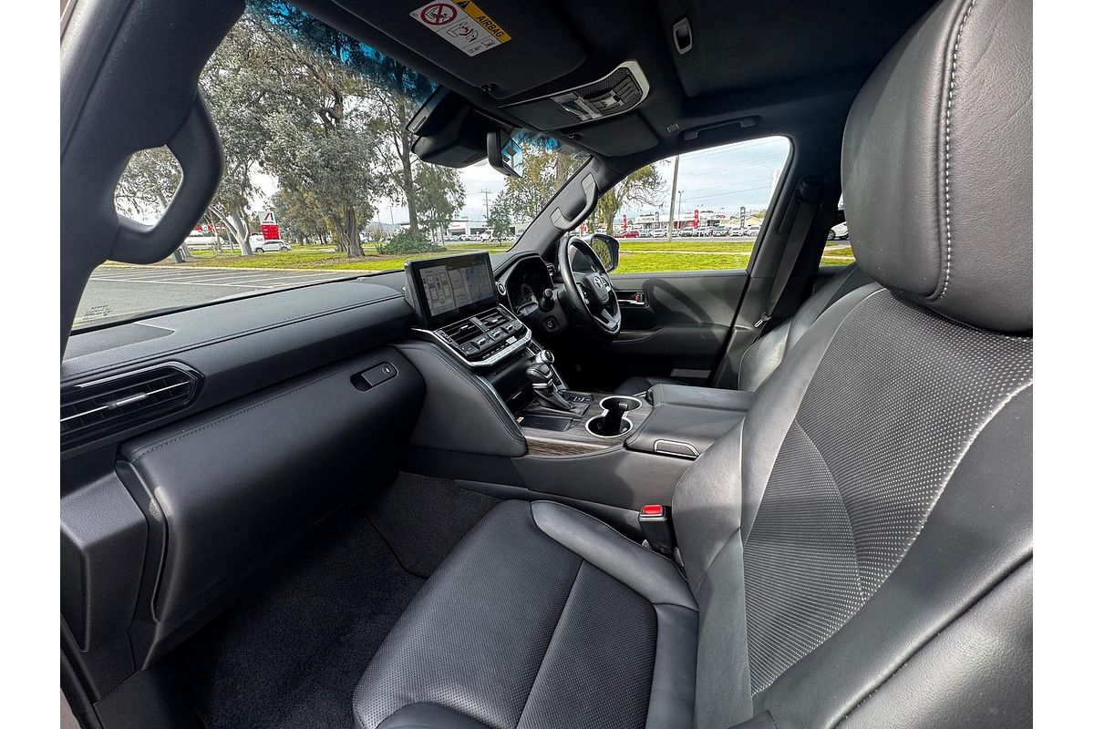 2022 Toyota Landcruiser VX FJA300R