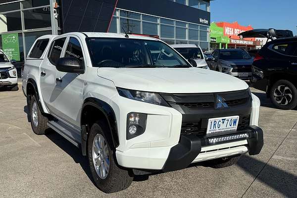 2020 Mitsubishi Triton GLX ADAS MR 4X4