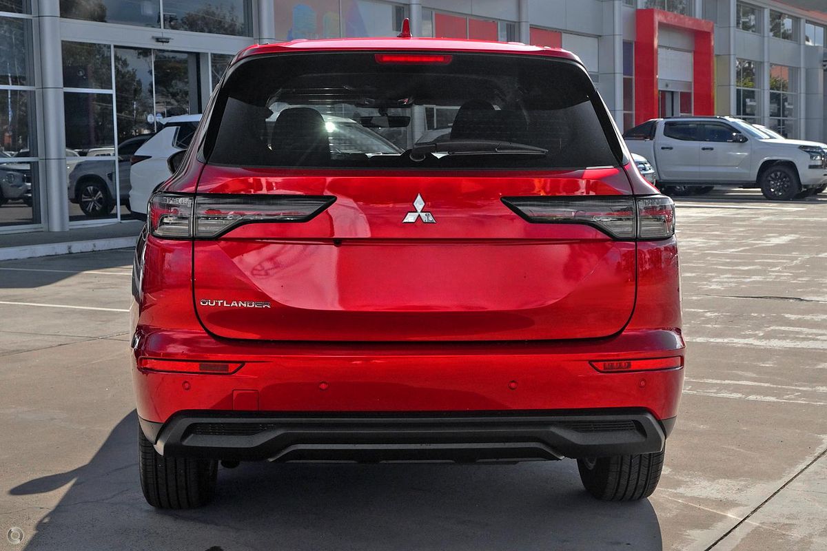 2025 Mitsubishi Outlander ES ZM