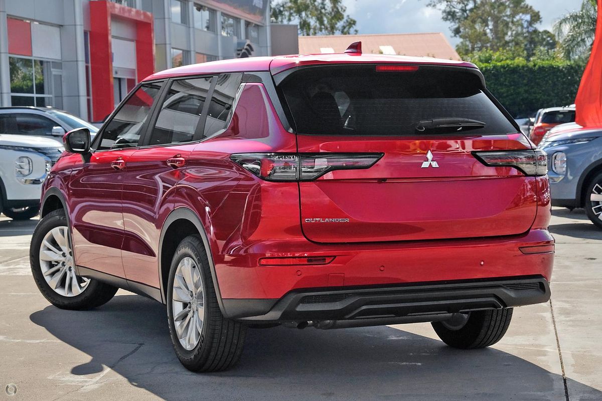 2025 Mitsubishi Outlander ES ZM