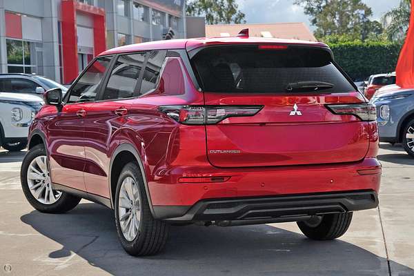 2025 Mitsubishi Outlander ES ZM
