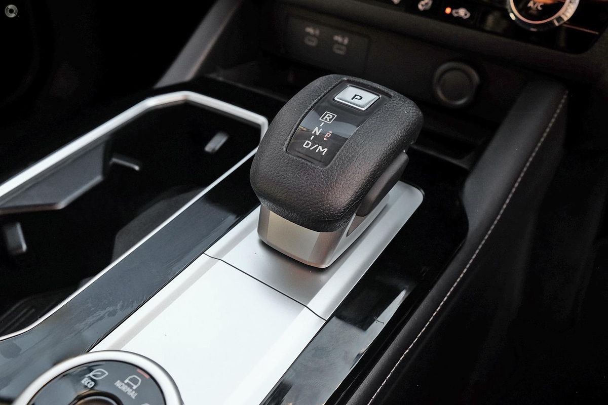 2025 Mitsubishi Outlander ES ZM