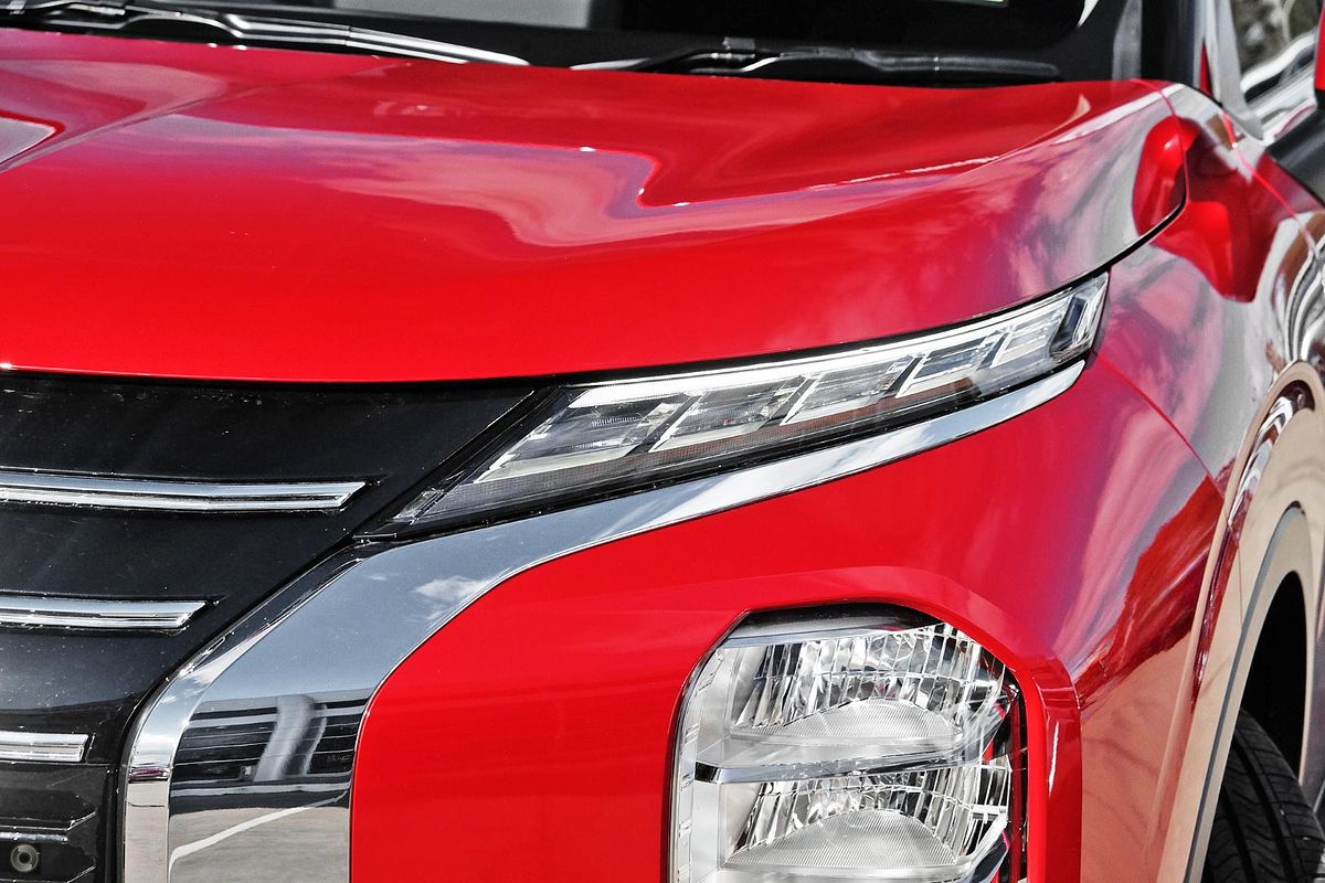 2025 Mitsubishi Outlander ES ZM