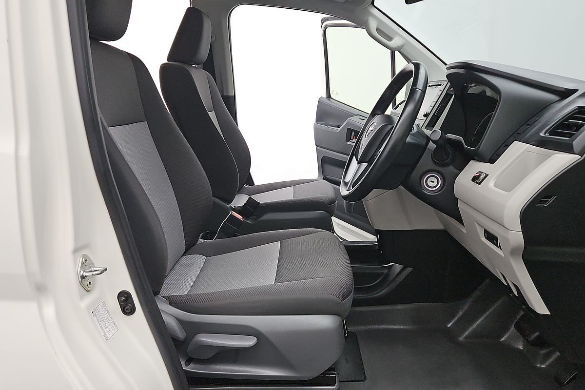 2020 Toyota Hiace Commuter GDH322R ELWB