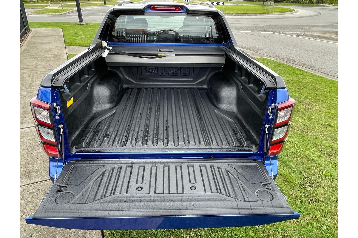 2025 Isuzu D-MAX X-TERRAIN 4X4