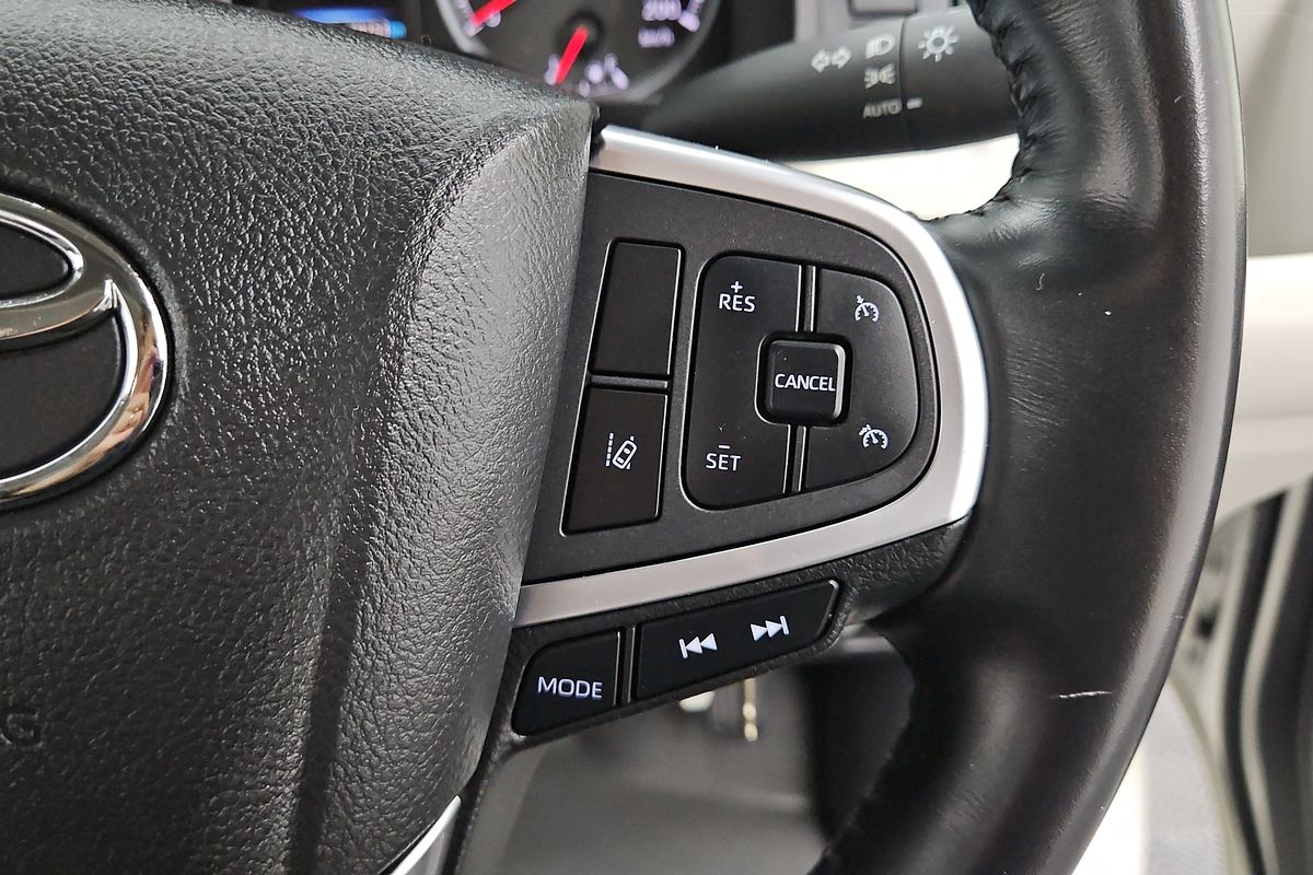 2020 Toyota Hiace Commuter GDH322R ELWB
