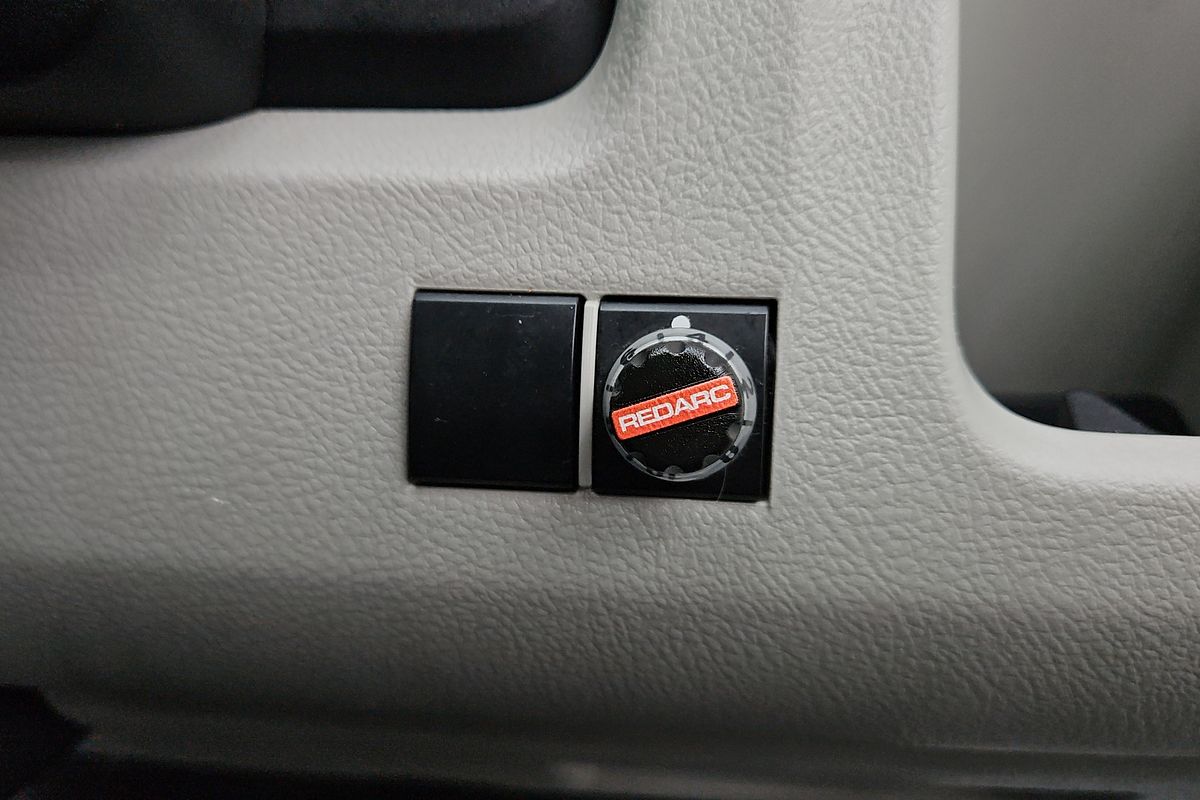 2020 Toyota Hiace Commuter GDH322R ELWB
