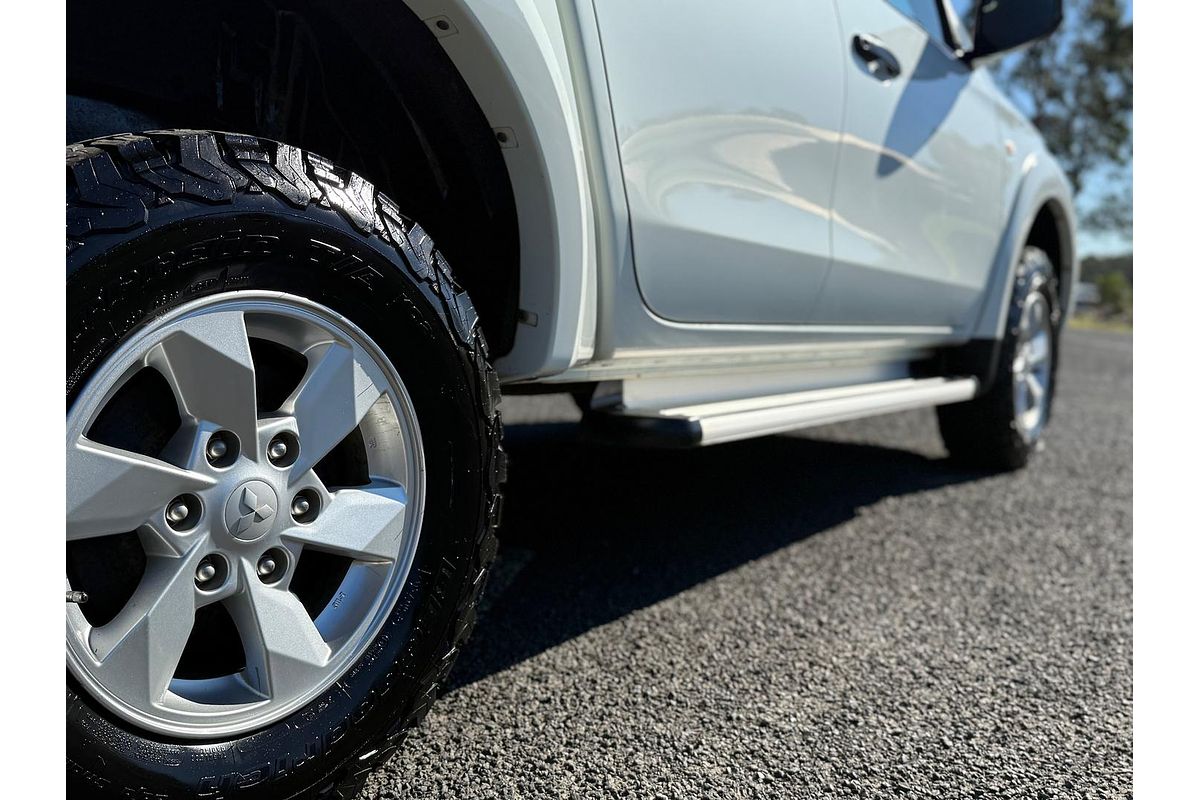 2016 Mitsubishi Triton GLX+ MQ 4X4