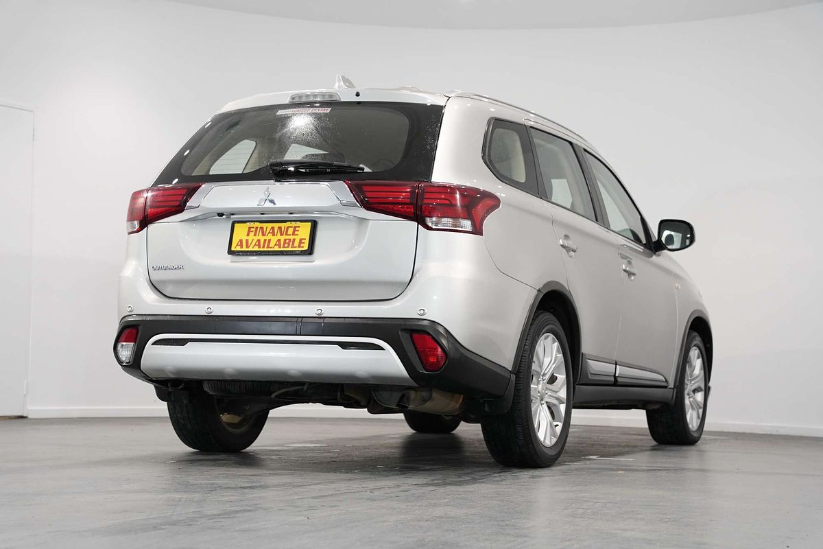 2019 Mitsubishi Outlander ES ADAS ZL