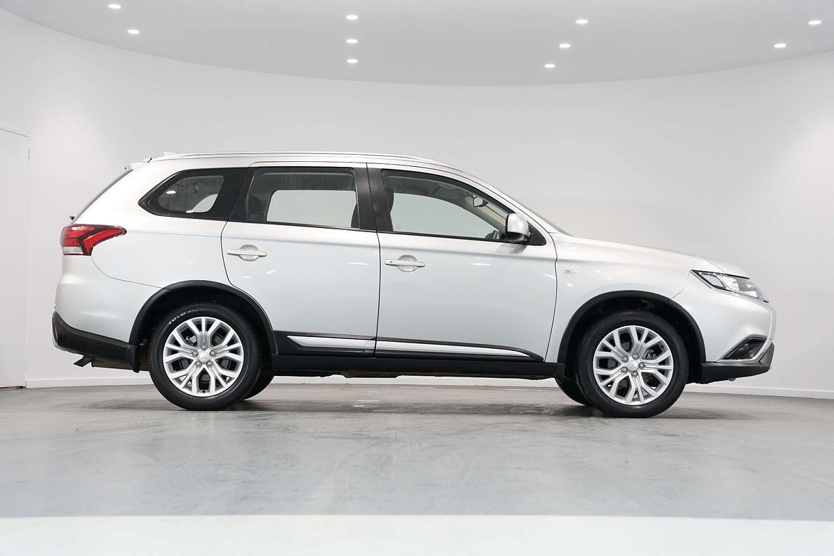 2019 Mitsubishi Outlander ES ADAS ZL