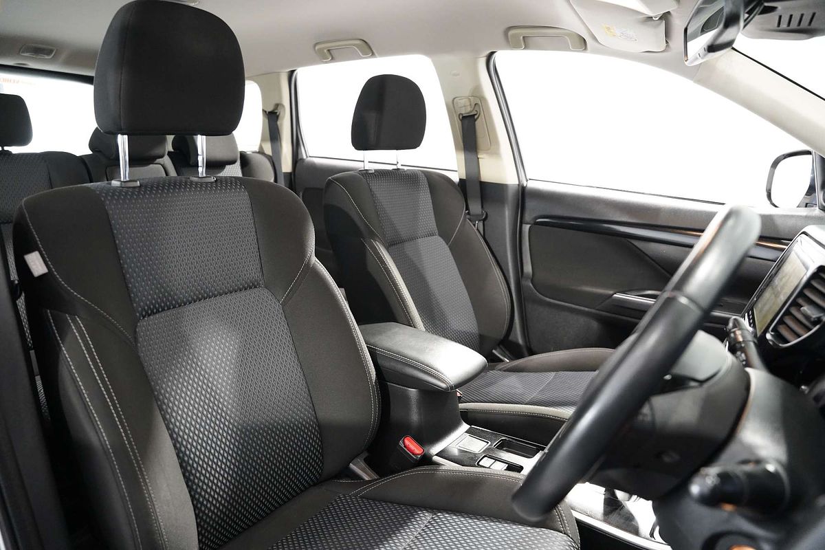 2019 Mitsubishi Outlander ES ADAS ZL