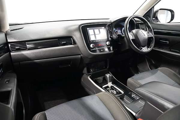 2019 Mitsubishi Outlander ES ADAS ZL