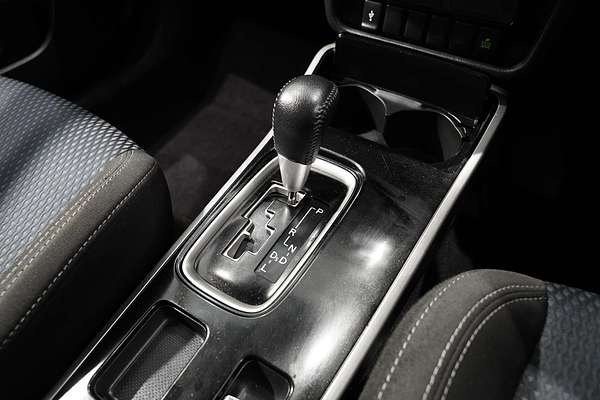 2019 Mitsubishi Outlander ES ADAS ZL