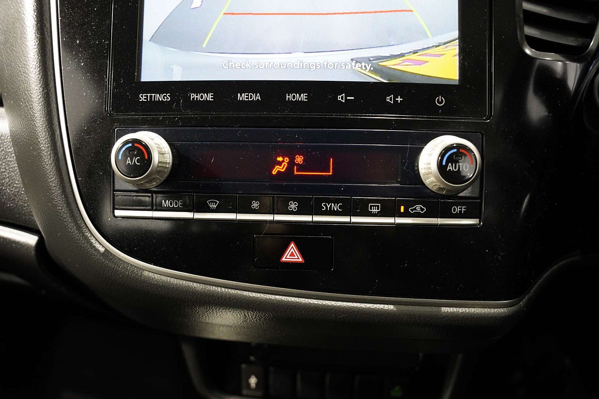2019 Mitsubishi Outlander ES ADAS ZL