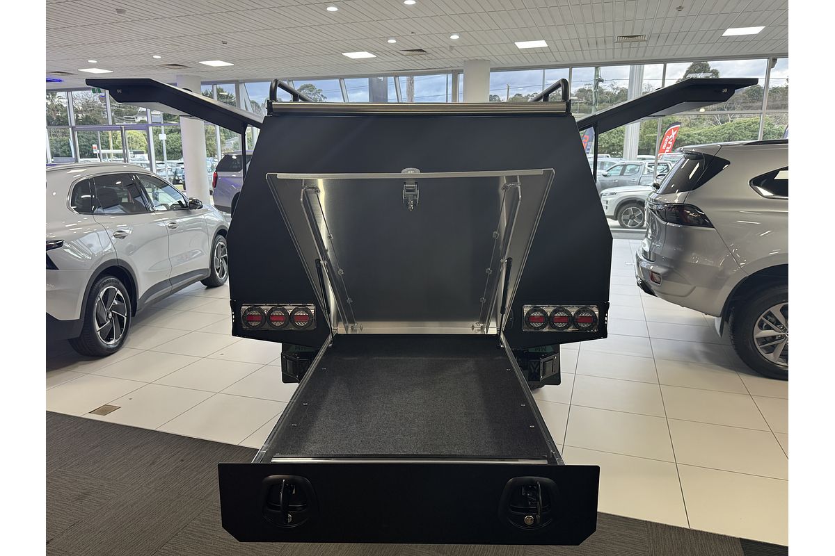 2025 Isuzu D-MAX LS-M 4X4