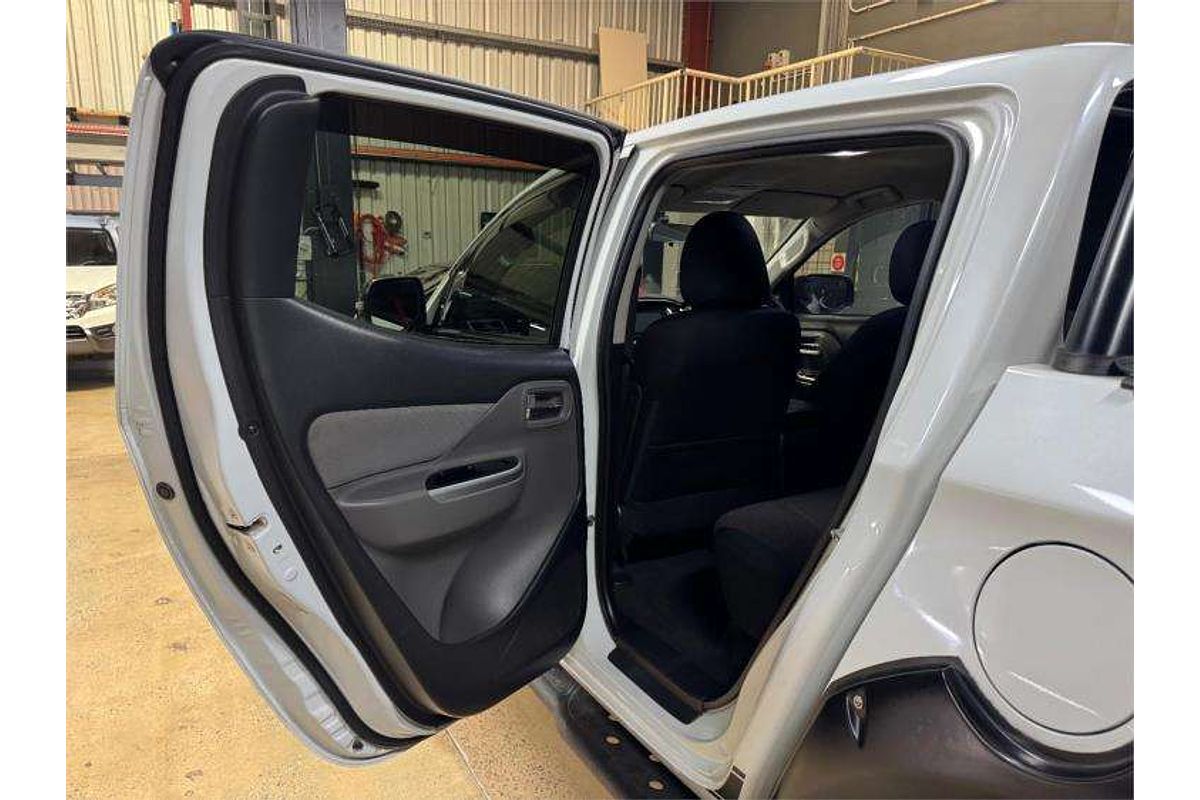 2017 Mitsubishi Triton GLS MQ 4X4